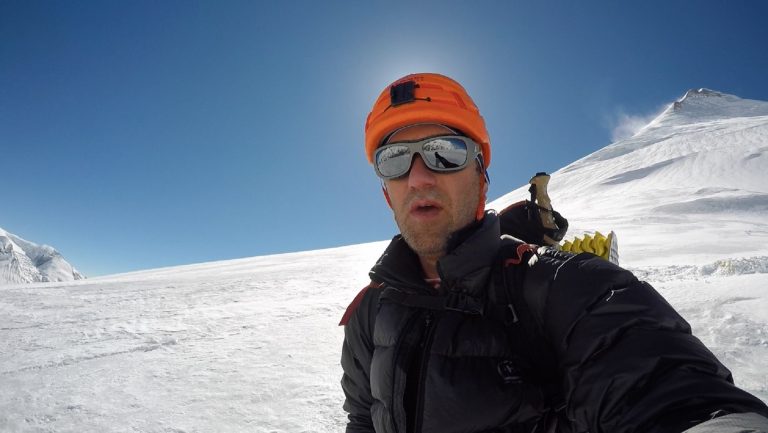 AUDIO Alpinistul Horia Colibășanu povestește cum a scăpat din avalanșa de pe muntele Dhaulagiri, la 6.800 m