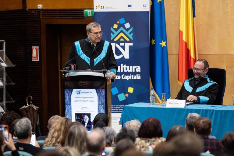Orhan Pamuk a primit titlul de Doctor Honoris Causa al Universității de Vest din Timișoara